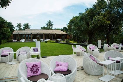 SEEDS Restaurant & Lounge