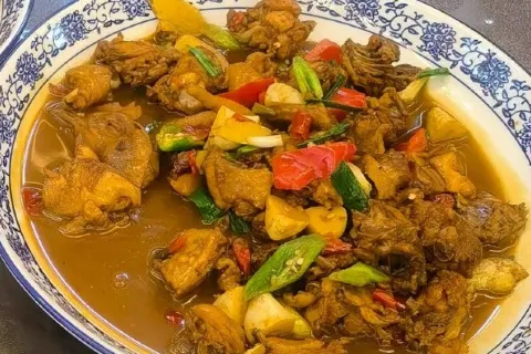YUAN WEI YUAN CAI GUAN