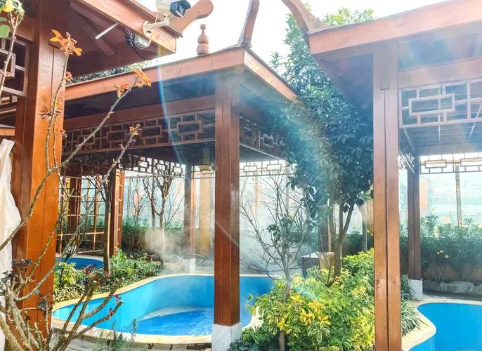 Luoci Hot Spring