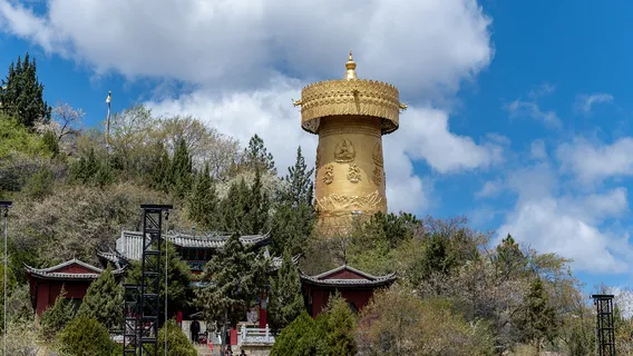 Dafo Temple Prayer Wheel