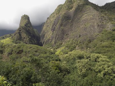 ʻĪao Valley State Monument