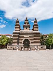 Five Pagoda Temple