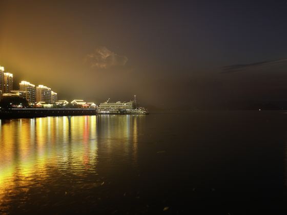 Thousand Island Lake Night Tour