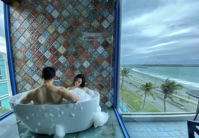 【全台TOP9景觀浴缸飯店】網美必住！一邊泡澡一邊享受美景