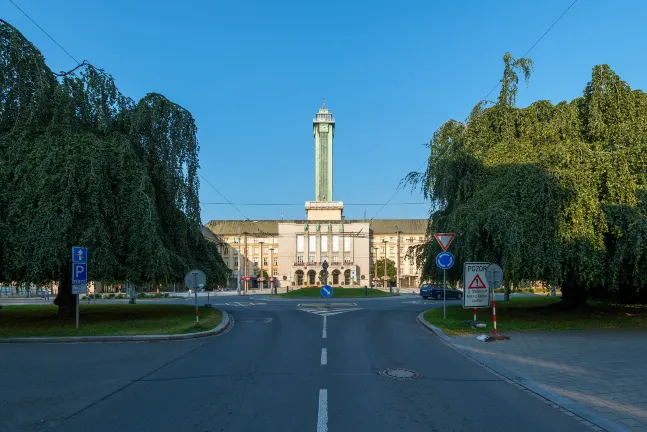 Hotels near Zavážení vysoké pece 6