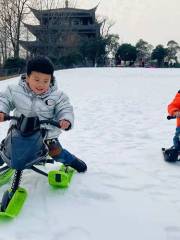 古淮河嬉雪園