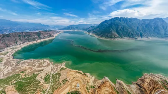 Hanyuan Lake