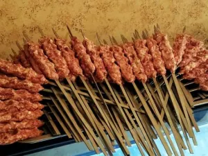 Lan Gong Yang Kao Rou Dian