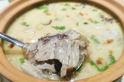 老根山庄(港区店)