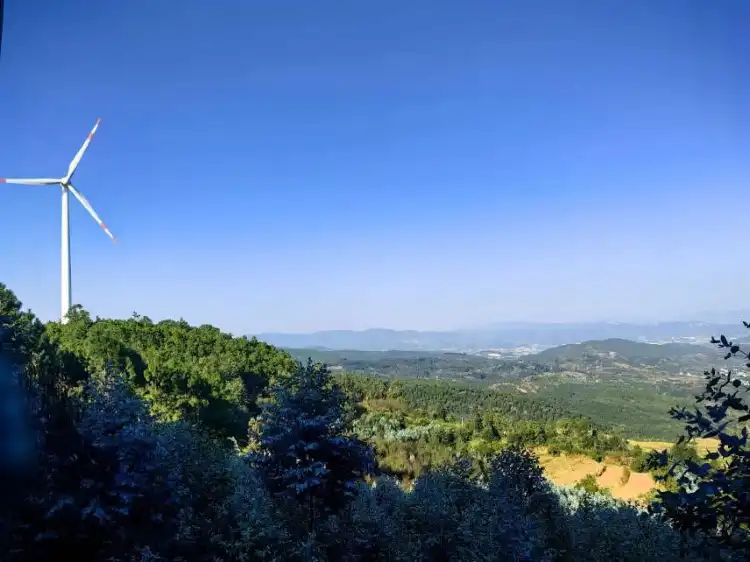Hôtels à : Mouding