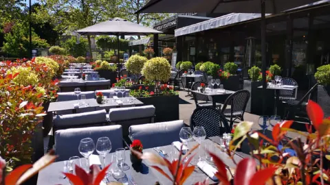 L'Amphitryon - Hôtel Le Boeuf Couronné in Chartres