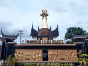 Policewoman Monument