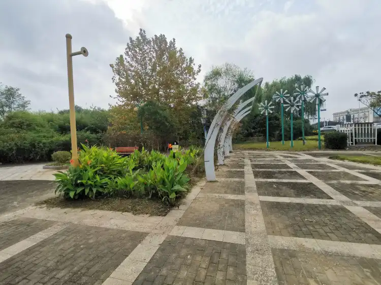 Hotels near Xingfu Park