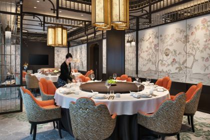 JIANGNAN WOK · RONG