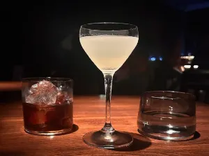 686 Bar