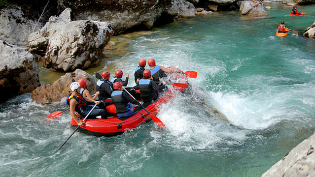 Rafting in Chizhou