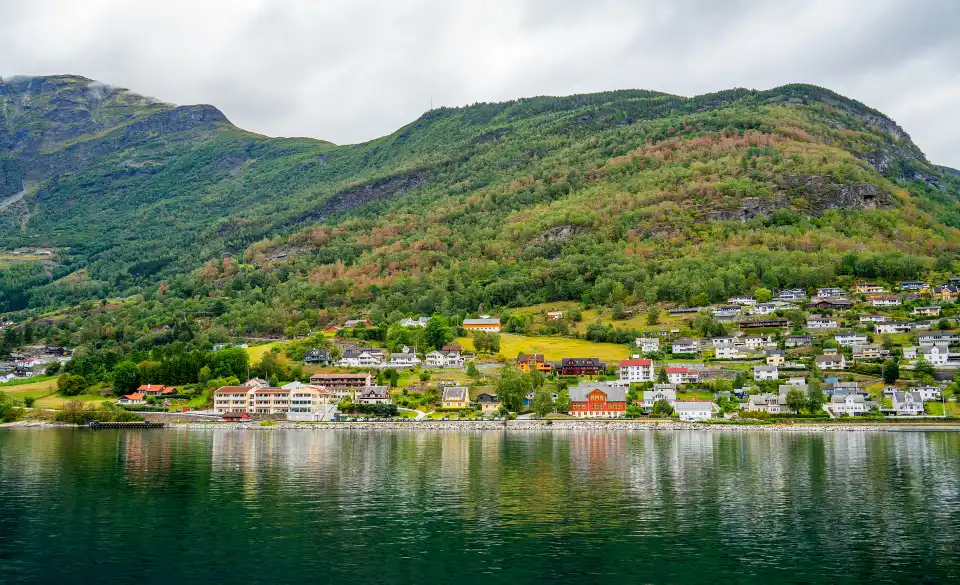 3_Ligne de Flåm