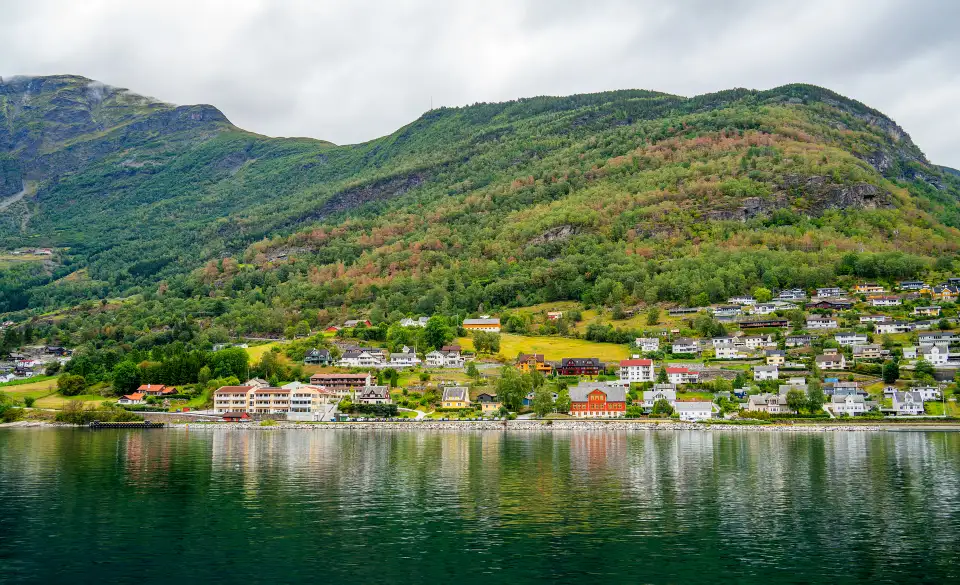 3_Flåm