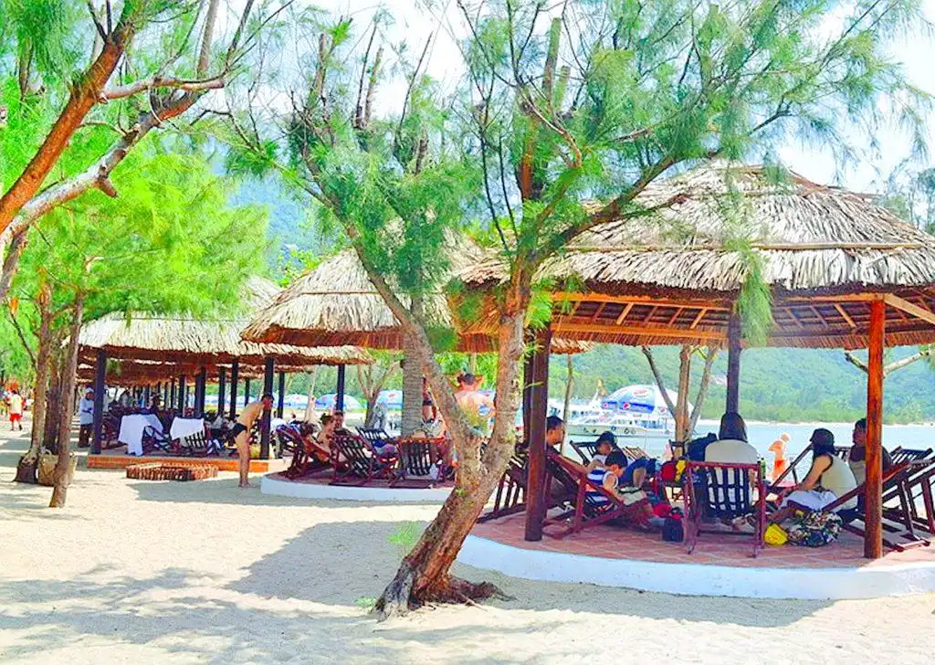 Hotels near Hoa Lan Island Resort