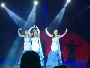 Amazing Show Theater