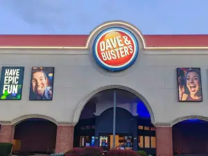Dave & Buster's Springdale - Cincinnati