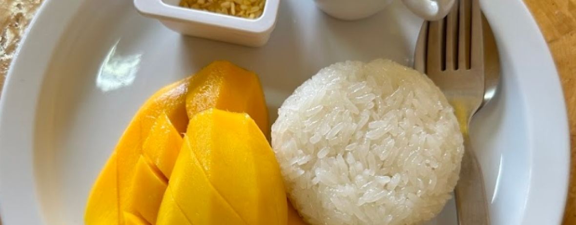 Mae Sai Thong Mango Sticky Rice