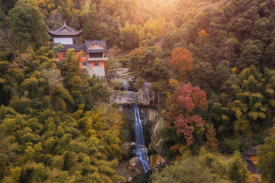 石樑飛瀑