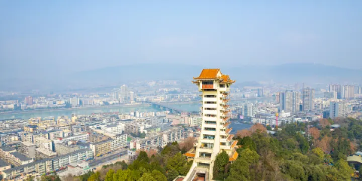 鳳凰山公園-鳳凰樓