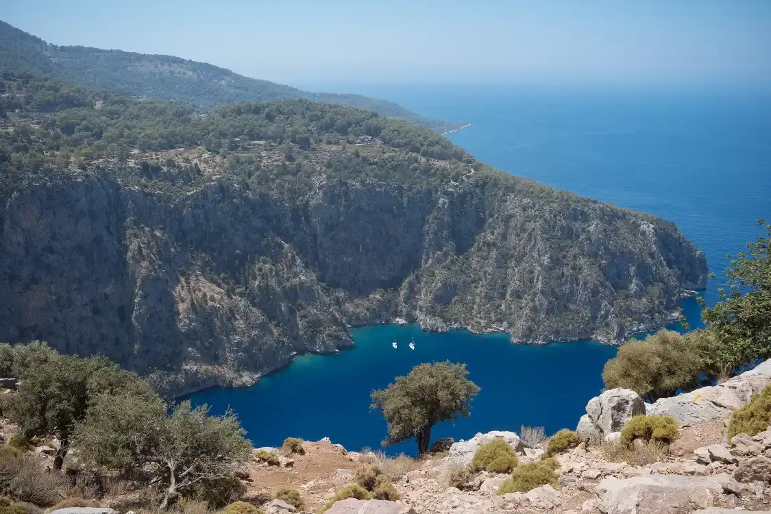 Hotels near Butterfly Valley