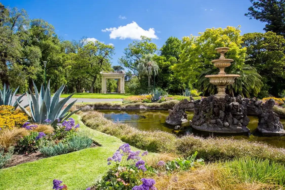 Hotels near Fitzroy Gardens