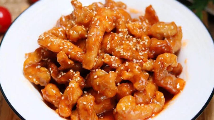 مطعم (عائلة ما )مسلم صيني