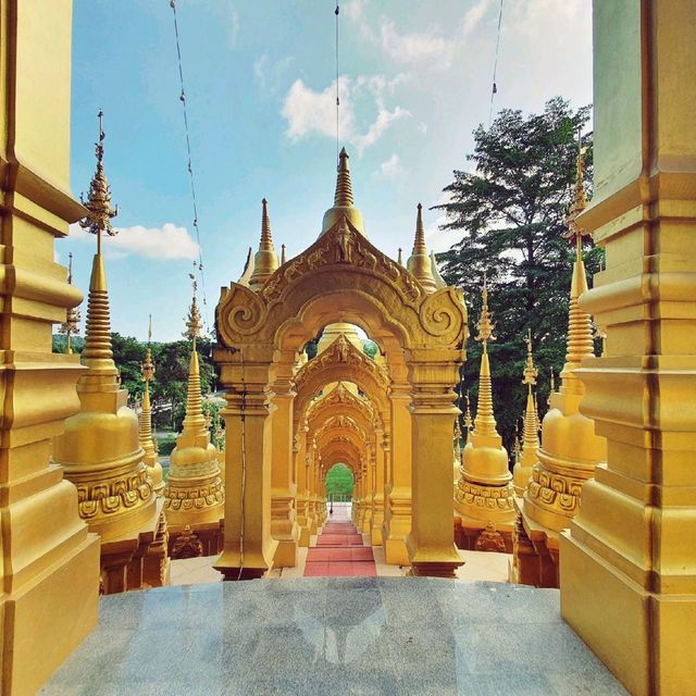 พระมหาเจดีย์​ 500​ ยอด