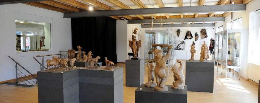 Schweizer Holzbildhauerei Museum