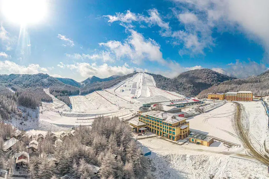 神農架国際滑雪場