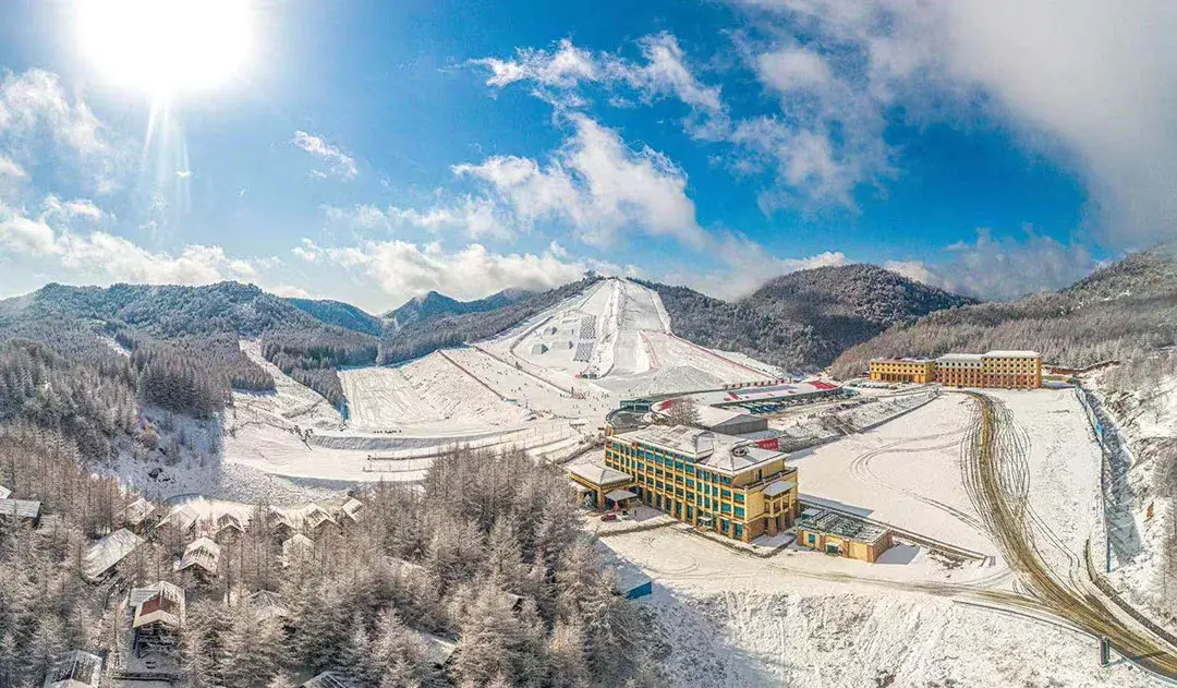 1_Shennongjia International Ski Resort