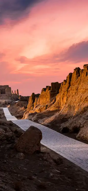 トルファン市のホテル