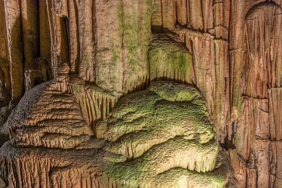 Shimen Dragon King Cave
