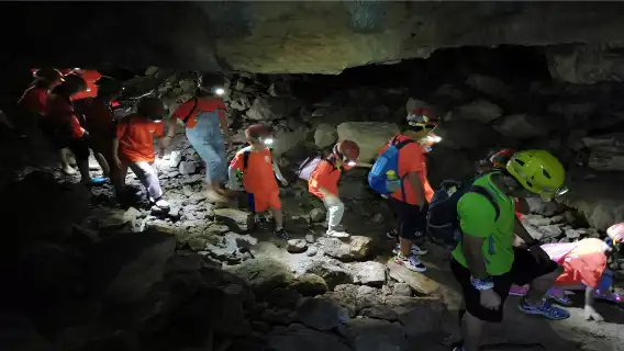 【陽朔戶外運動體驗】廣西桂林陽朔戶外體驗計畫/思固青少年戶外營地(飛拉達攀登/探洞/溯溪)