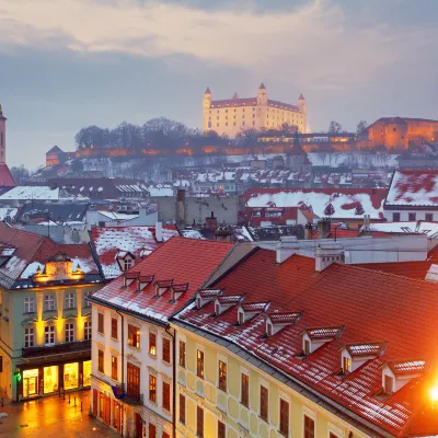 โรงแรมใกล้สถานีรถไฟหลักของ Bratislava