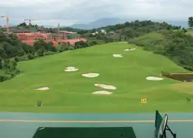 勐巴拉國際高爾夫球會練習場