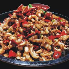 魏天山油泼黄河鲤鱼延安名菜(百米大道店) User Photo