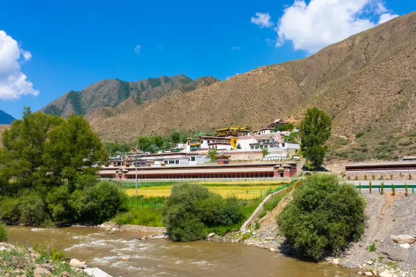 Sichuan Airlines Flights to Xiahe