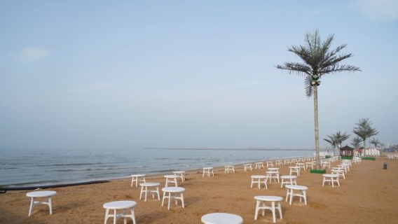 dong dai he xiang shui wan hai bin yu chang