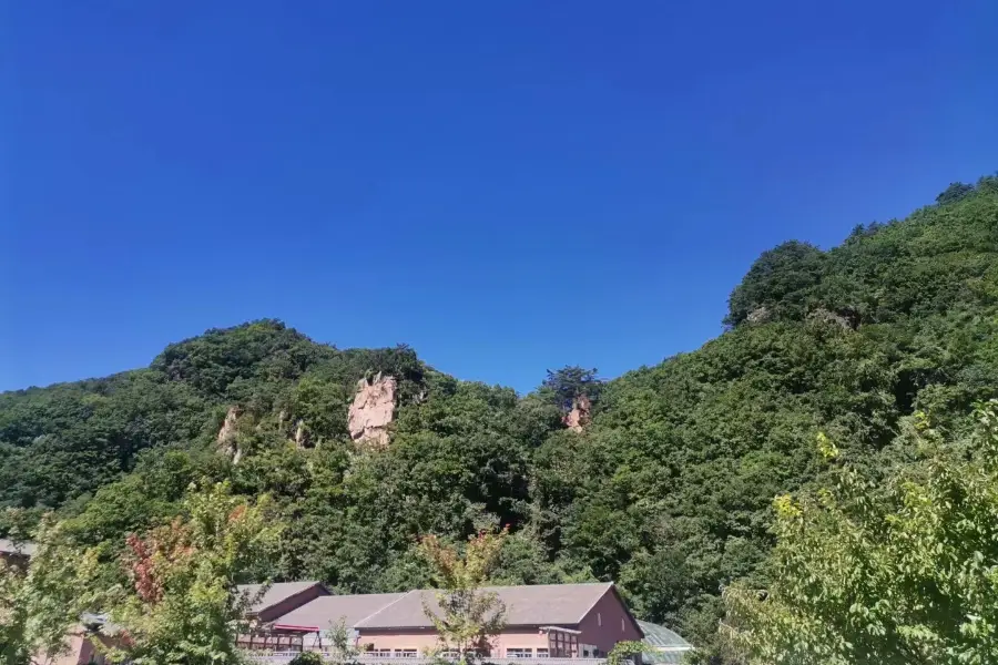 Tanggou Yulong Hot Spring