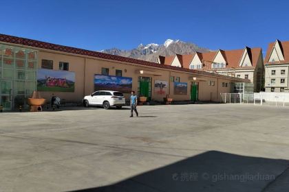 雷记高原牦牛骨汤锅馆