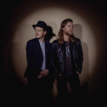 アッサーゴ | The Lumineers コンサートツアー | ミラノ・アイススケートアリーナ