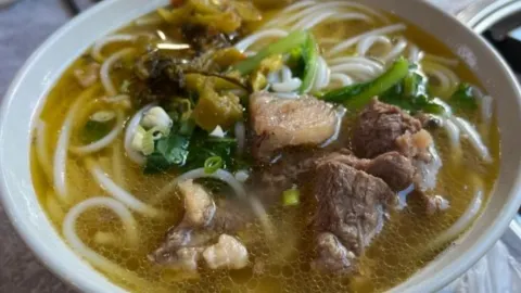 守望梅里餐厅 in 더친