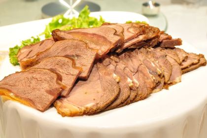 Guests come Banquet QingZhou