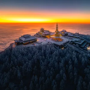 【峨眉山自由行】4天3夜峨眉山旅遊這樣玩，行程規劃懶人包全面看！
