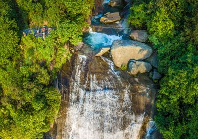 Baoding Waterfall